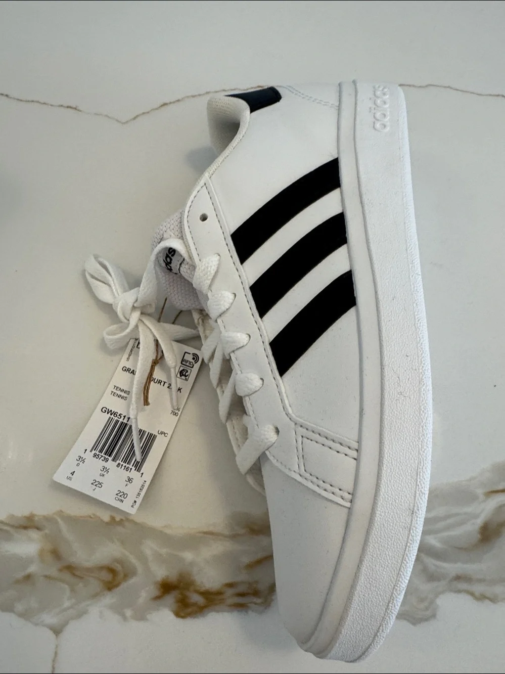 adidas classic low